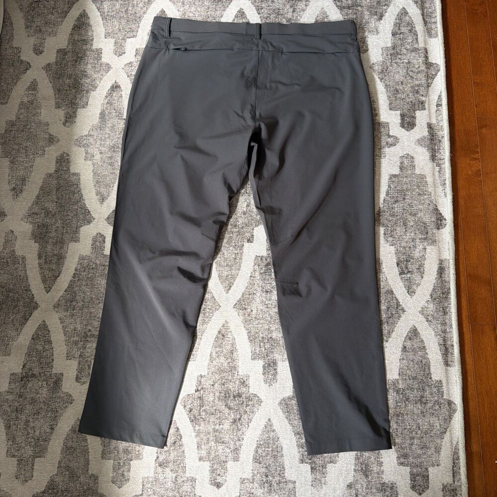 Fabletics The Only Pant Mens 40x32 Slim Fit Heather Grey Water Resistant - Picture 3 of 3